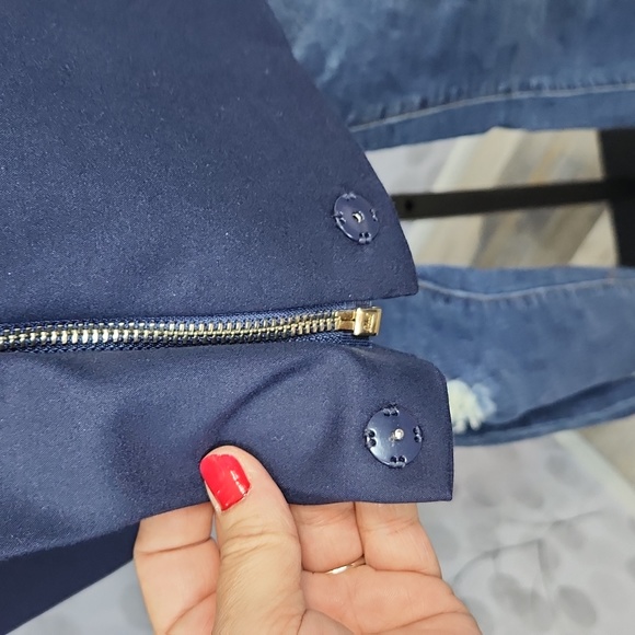 Chico’s Zenergy Hooded Windbreaker Utility Rain Jacket - 1 - Picture 5 of 11